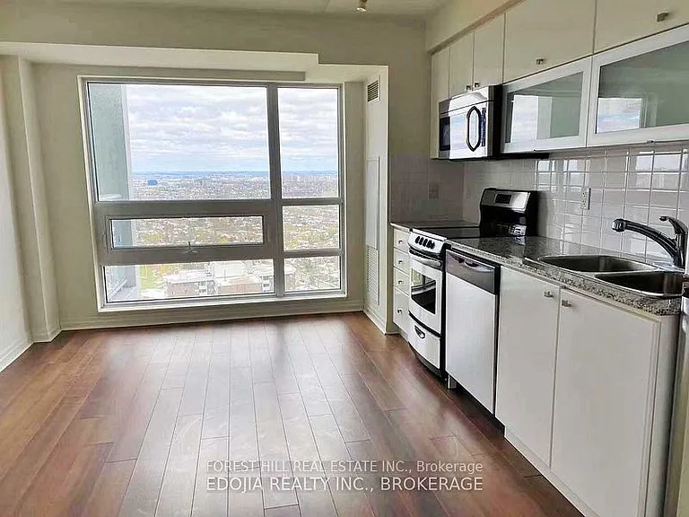 2015 Sheppard Ave E #3607 — Photo 4