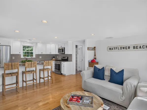 3 Redwood Lane, Dennis, MA 02638