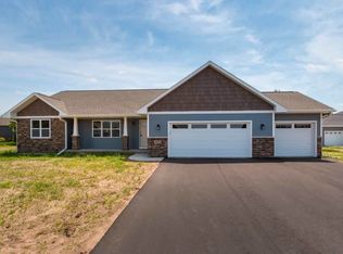 915 Torrey Pines Way, Plover, WI 54467
