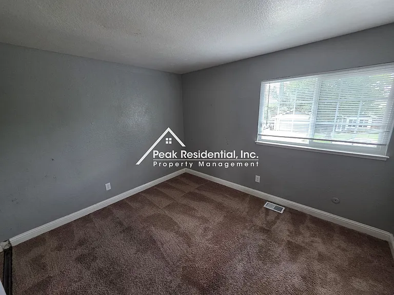 8101 Morgan Hill Way — Photo 18