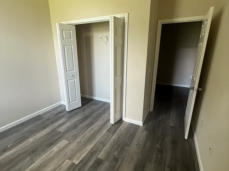119 S Aubrey St #105 — Photo 5