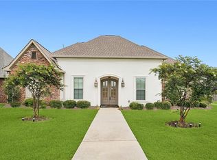 729 Night Heron Ln, Madisonville, LA 70447