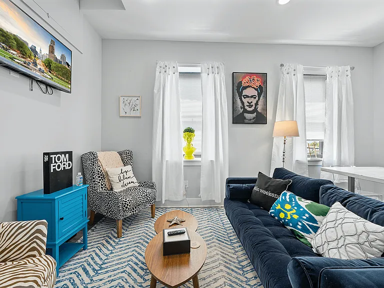 Dickinson Lofts — Photo 38