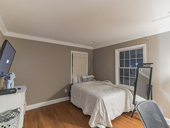 5th image of 11301 Corobon Ln