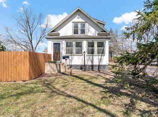 1635 Old Hudson Rd, Saint Paul, MN 55106