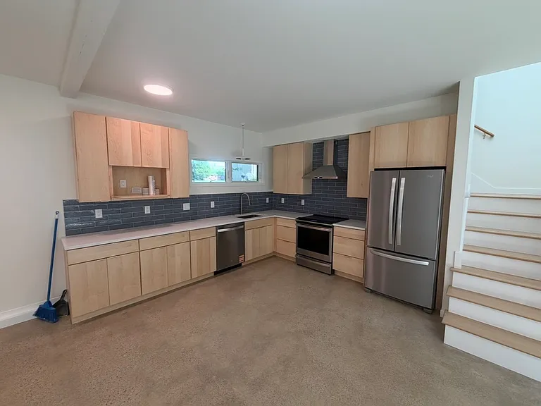 235 Sunset Rd #ADU — Photo 2