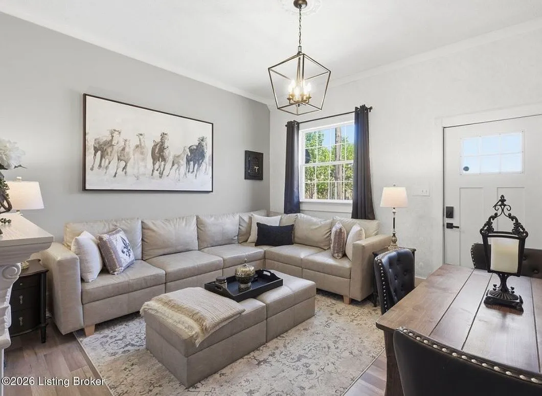 2 bed, 854 sqft, $1,400 — Photo 3