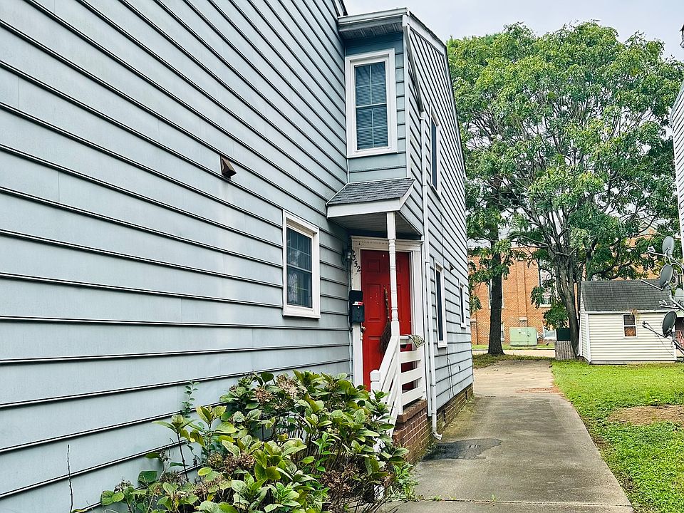 1st image of 352 Washington St
