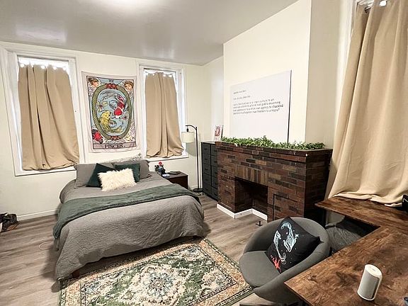 5th image of 3305 Dawson St APT 1