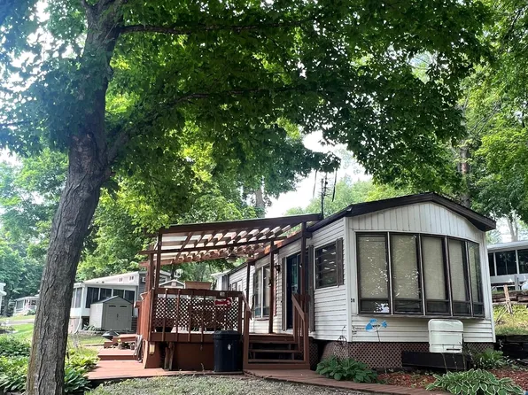 2221 Reubens Ln SW #38, Farwell, MN 56327