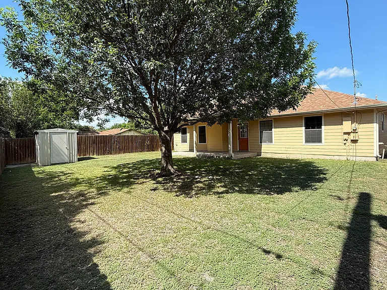 2213 Theodor Dr — Photo 3