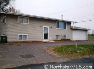 155 E Owasso Ln, Saint Paul, MN 55126