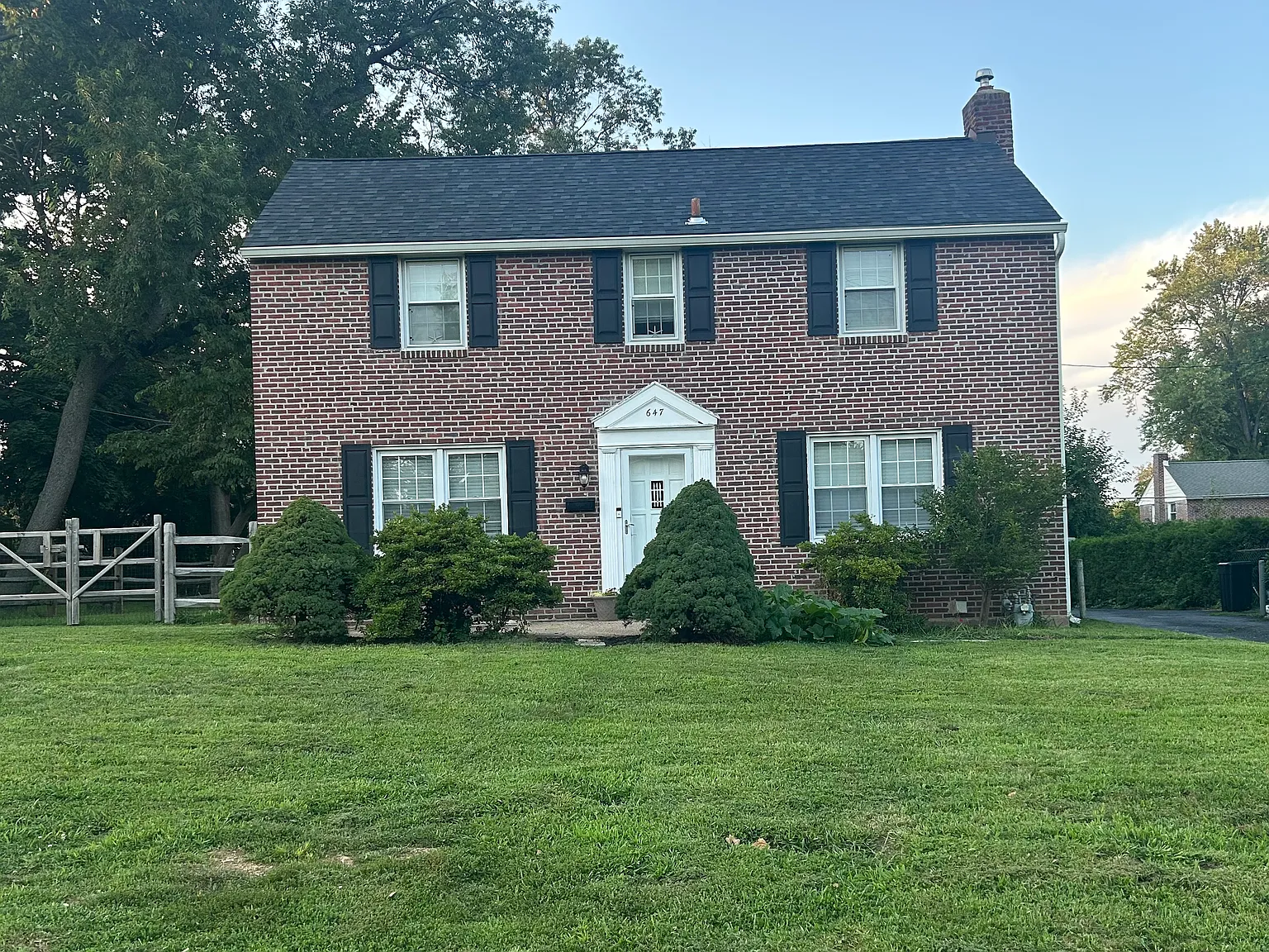 3 bed, 1292 sqft, $2,900 — Photo 1