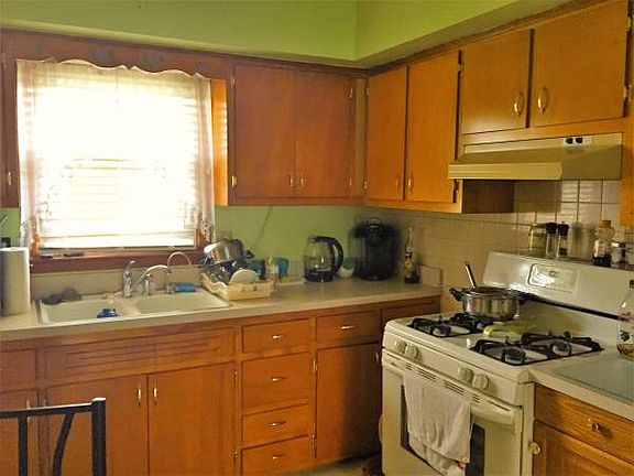 5th image of 44-46 N 18th Ave