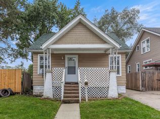 6851 Piedmont St, Detroit, MI 48228