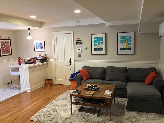 Living Room 2- Entry