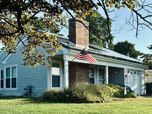 22 Gladstone Avenue, Manchester, NJ 08759