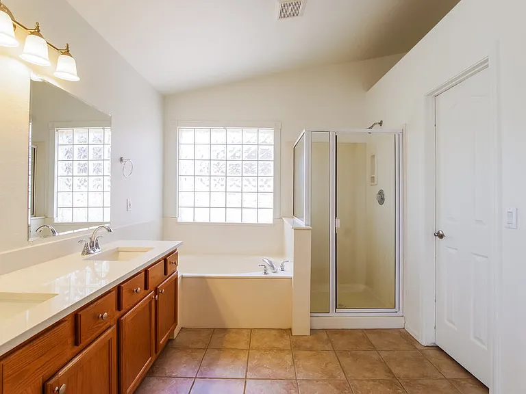 6115 W Park View Ln — Photo 12