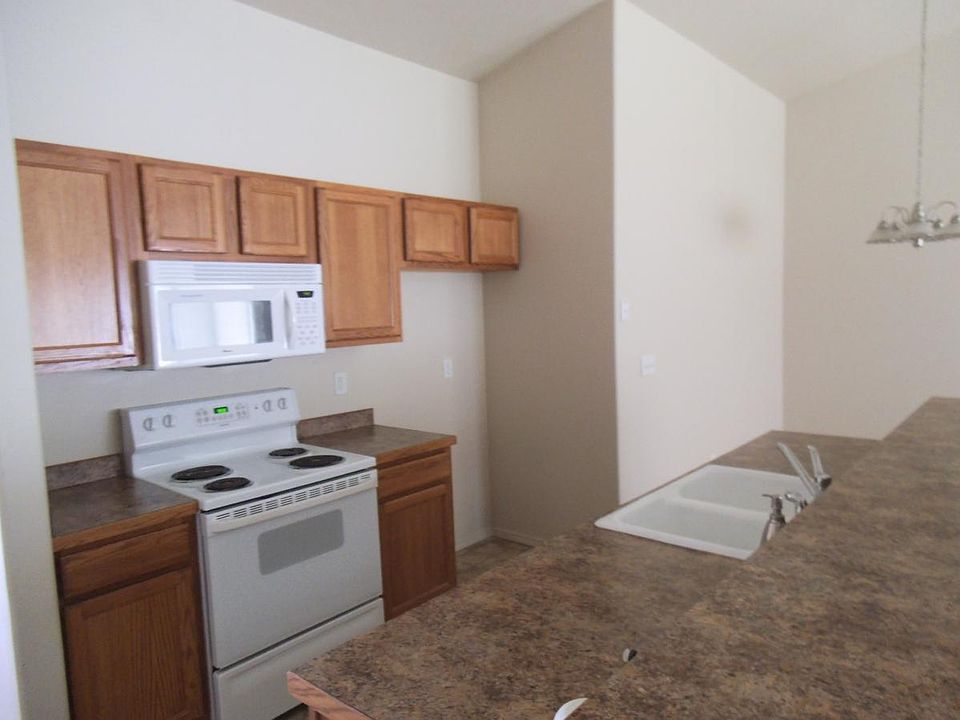 2nd image of 764 Alyssa Ave
