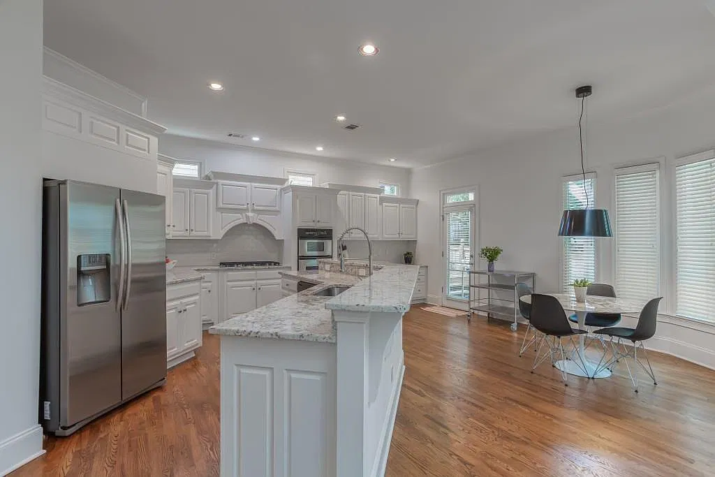 4 bed, 3.5 bath, 2992 sqft, $7,000 — Photo 4