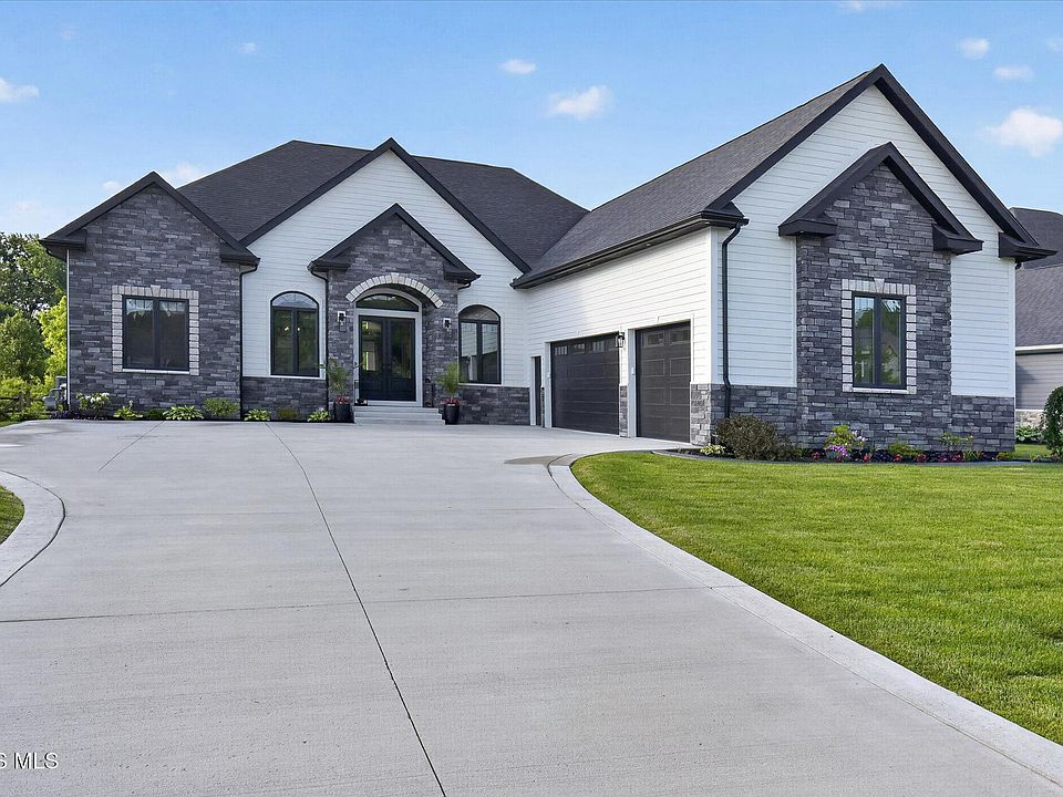 1st image of 30316 Jacqueline Pl