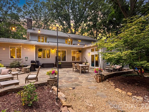 2nd image of 3011 Lauren Glen Rd