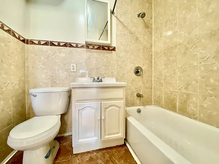 444 Gates Ave #1 — Photo 7