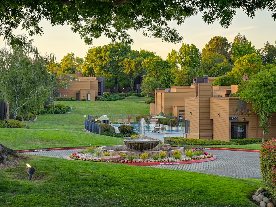 Fountains of Fair Oaks