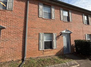1035 W Parkway Ave N #1105P-20, Knoxville, TN 37912