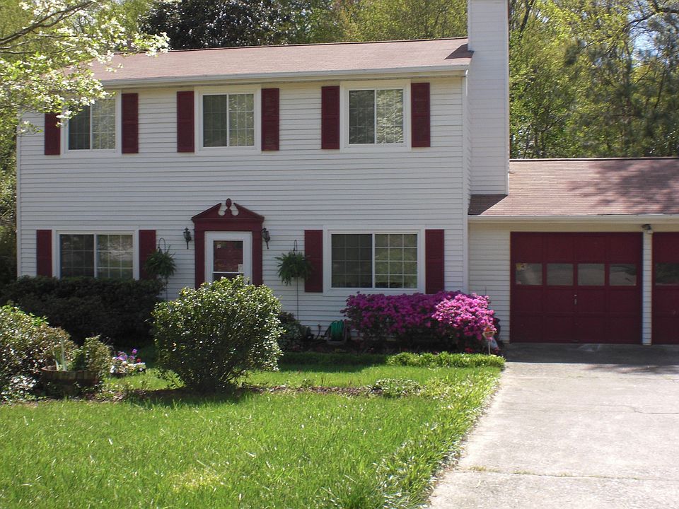 1st image of 1285 Parkmont Dr