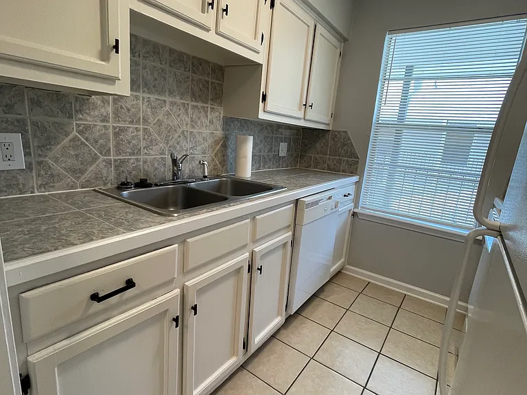 249 Richland Ave — Photo 11