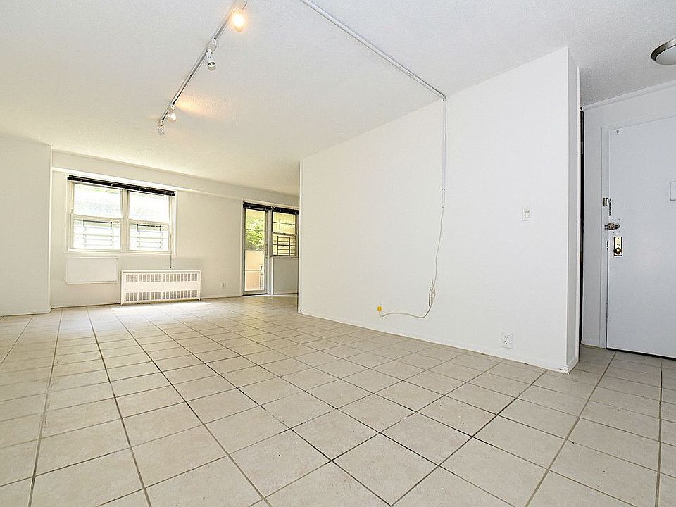 1st image of 4750 59th St APT 1J