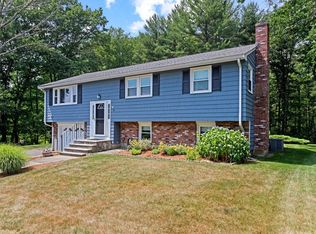 8 Foley Dr, North Reading, MA 01864