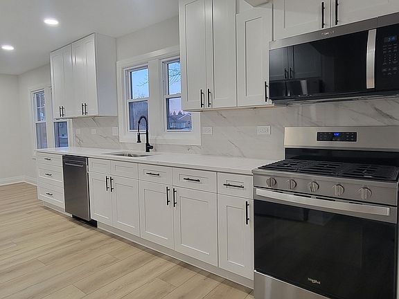 4th image of 7501 W Winnemac Ave
