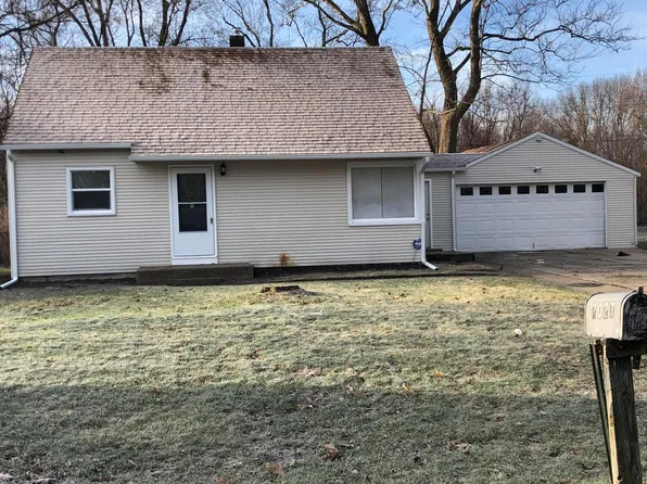 2028 Orchard Dr, Benton Harbor, MI 49022