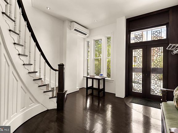 3rd image of 1730 21st St NW