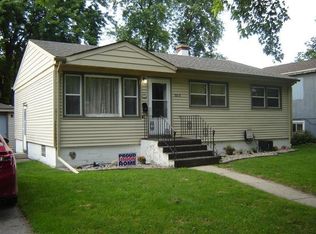 3215 Glenwood St, Highland, IN 46322