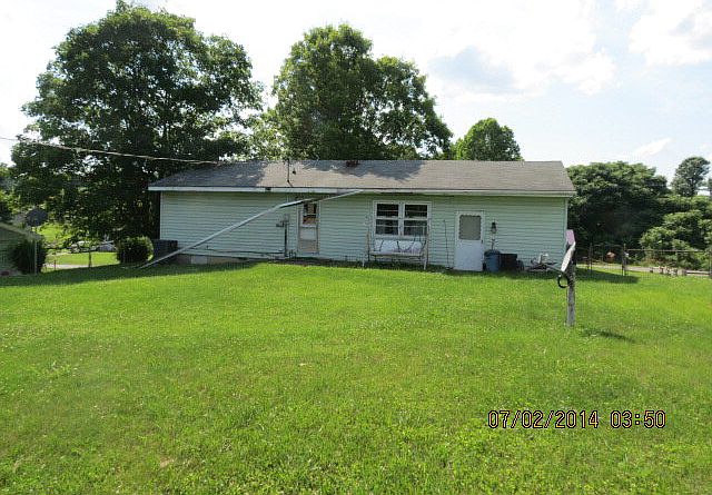 2nd image of 826 Kittle Rd
