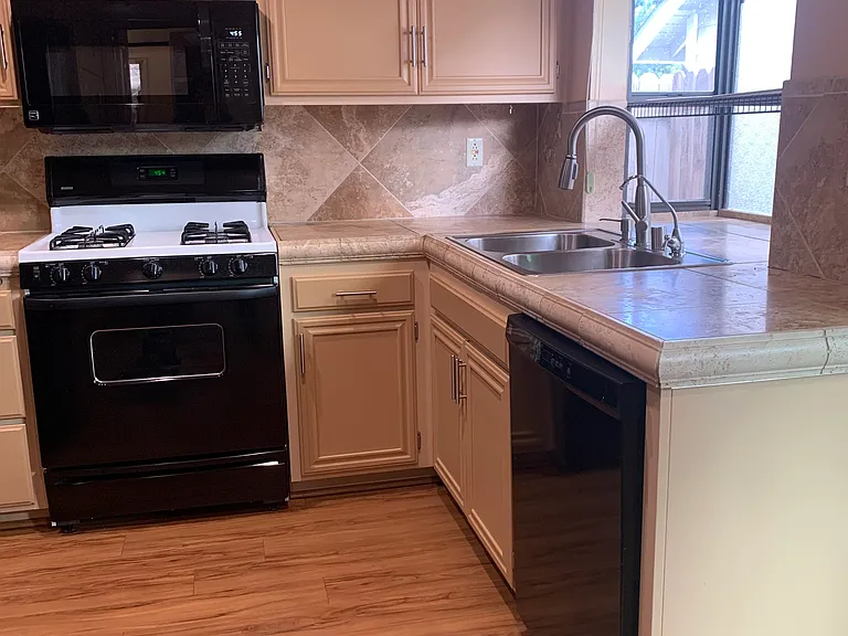 10181 Darling Rd — Photo 8
