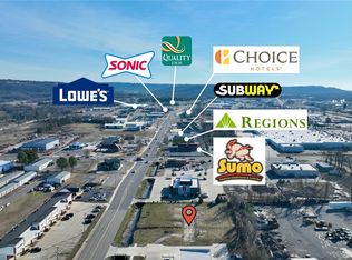 2 E Parkway Dr #B, Russellville, AR 72801