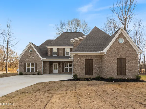 13689 Pebble Ridge Dr, Byhalia, MS 38611