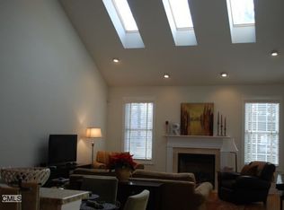 36 Watkins Dr, Sandy Hook, CT 06482