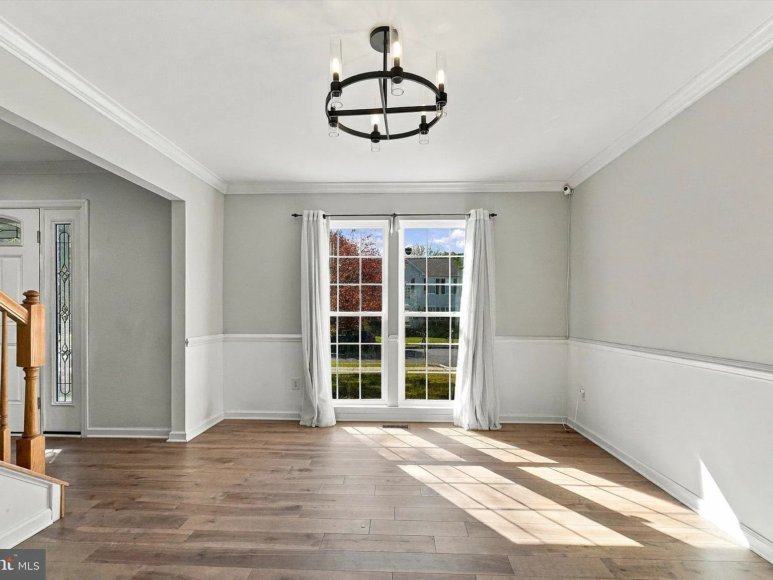 4 bed, 2.5 bath, 1992 sqft, $3,500 — Photo 4