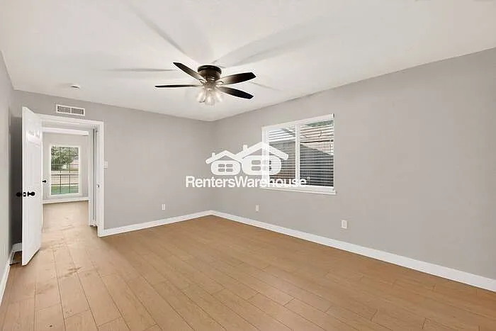 5712 Truitt St — Photo 14