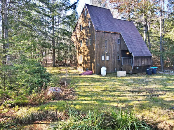 133 Stillwater Avenue, Orono, ME 04473