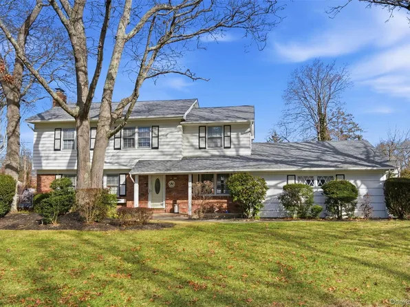 24 Birchwood Drive, Great River, NY 11739