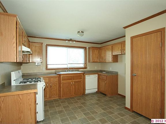 2nd image of 300 W Burnham Ave