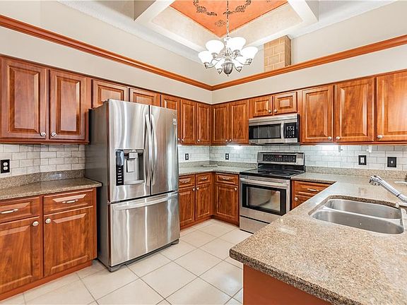 5th image of 14917 Greeley Dr