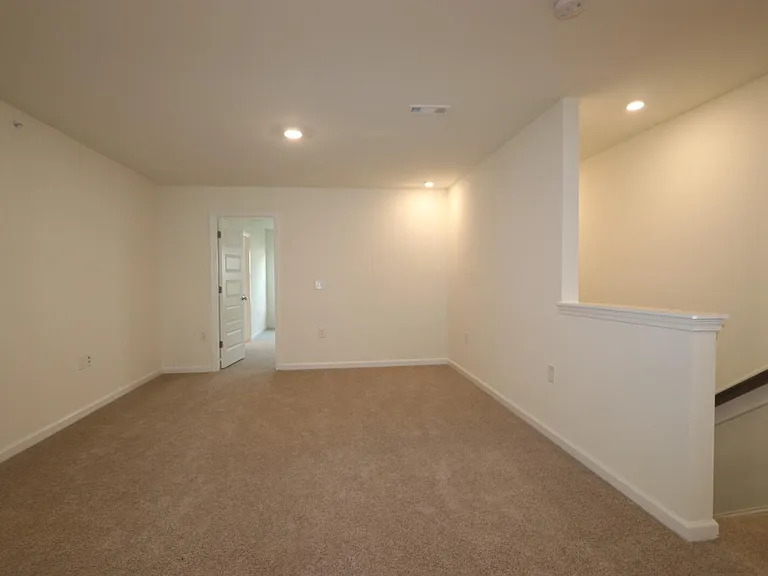 1012 Yatesbury Pl — Photo 5