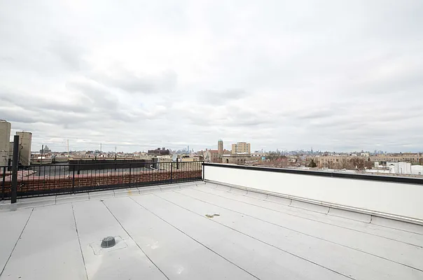 Rented by Miron Realty Group | media 44